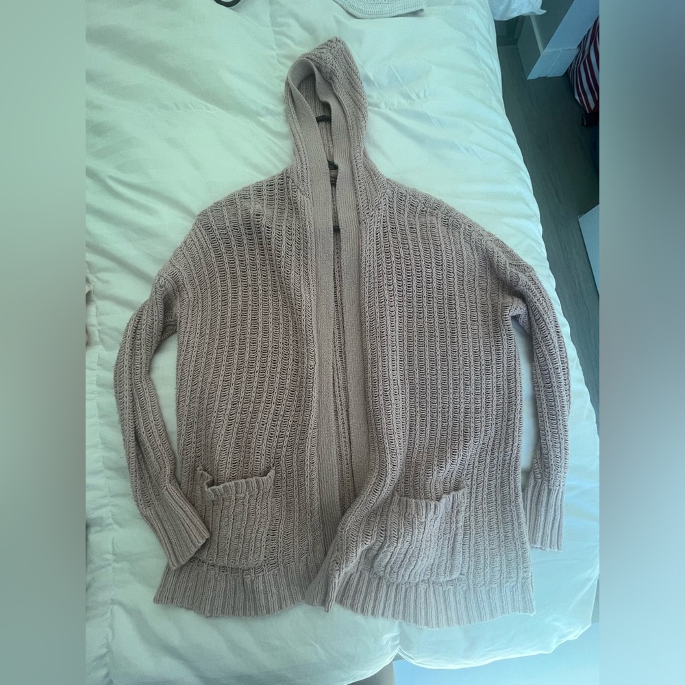 American Eagle cozy light pink hooded knit cardigan